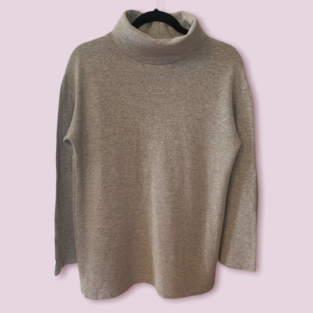 Reformation Gray Sweatshirt | Pullover for Women | size: small | casual workwear